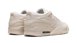 Air Jordan 4 RM WMNS "Legend Light Brown"