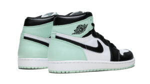 AIR JORDAN 1 RETRO HIGH OG NRG "Igloo"