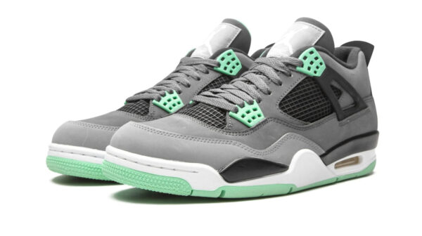 Air Jordan 4 Retro "Green Glow"