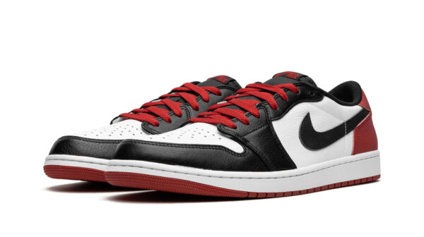 Air Jordan 1 Low "Black Toe"