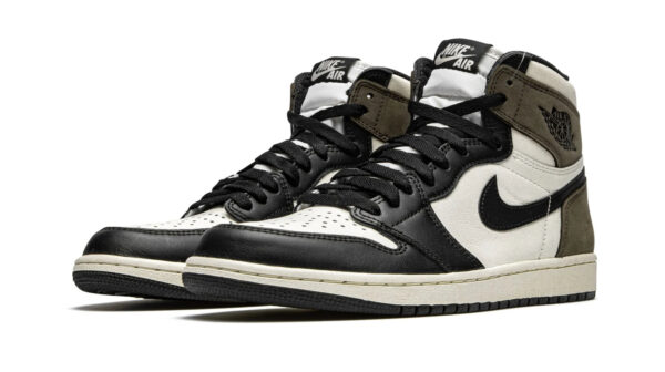 Air Jordan 1 Retro High OG GS "Dark Mocha"