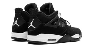 Air Jordan 4 "White Thunder"