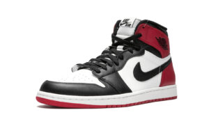 Air Jordan 1 Retro High OG "Black Toe"