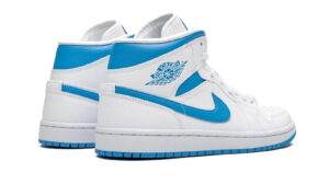 AIR JORDAN 1 MID WMNS "UNC"