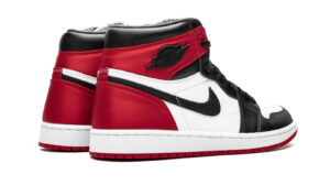 AIR JORDAN 1 HIGH OG WMNS "Satin Black Toe"