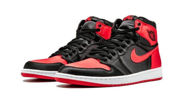 AIR JORDAN 1 RETRO HIGH OG SE "Satin"