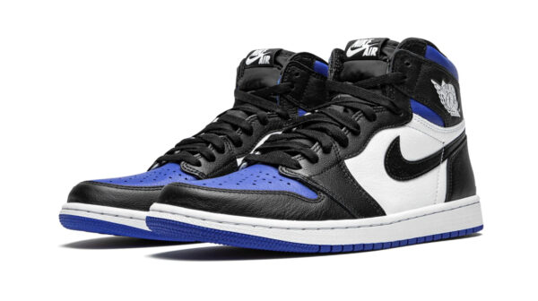 Air Jordan 1 Retro High OG "Royal Toe"