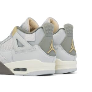 Air Jordan 4 Retro SE 'Craft Photon Dust'