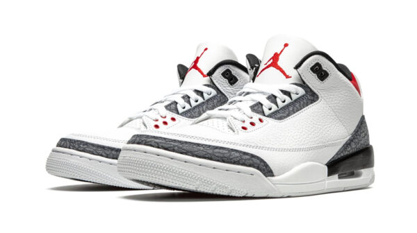 Air Jordan 3 Retro SE-T Denim "Japan Exclusive - Fire Red"