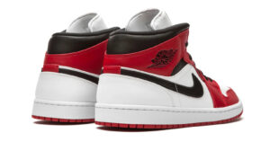 Air Jordan 1 Mid "Chicago 2020"