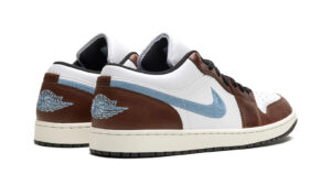 Air Jordan 1 Low SE "Embroidered Swoosh - Mocha"