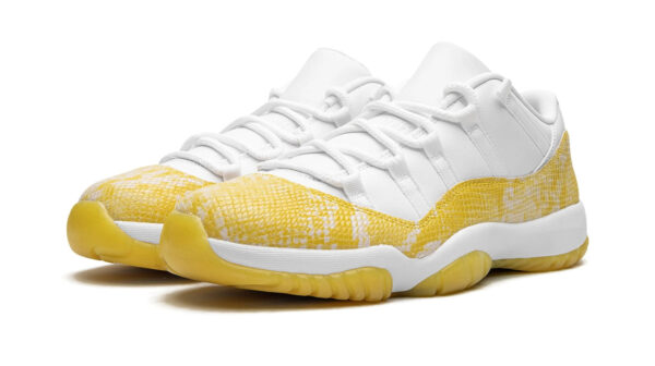 AIR JORDAN 11 LO WMNS "Yellow Snakeskin"