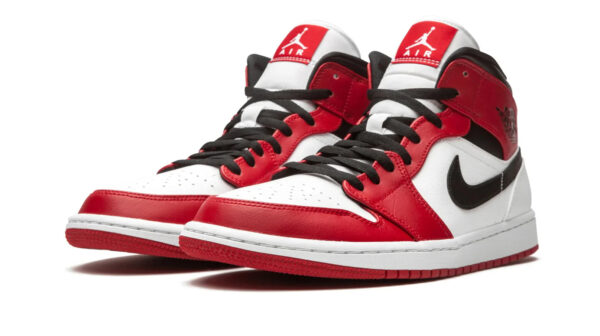 Air Jordan 1 Mid "Chicago 2020"