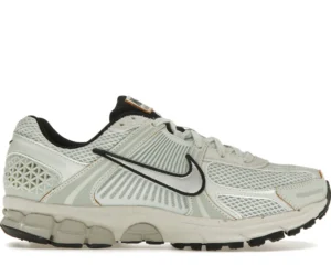 Nike Zoom Vomero 5 Light Silver Chrome (Women's) - photo 1- Jersey4u