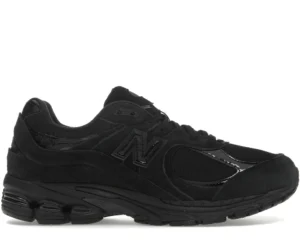 New Balance 2002R Triple Black - photo 1- Jersey4u