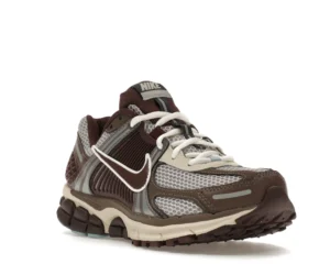 Nike Zoom Vomero 5 Earth Fossil (Women's) - photo 2- Jersey4u