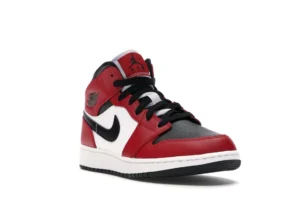 Jordan 1 Mid Chicago Black Toe (GS) - photo 2- Jersey4u