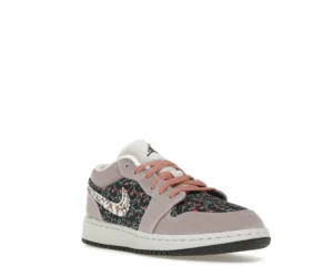 Jordan 1 Low SE Floral (GS) - photo 2- Jersey4u