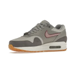 Nike Air Max 1 Paris Bespoke (Women's) - photo 4- Jersey4u