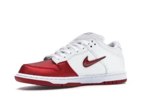 Nike SB Dunk Low Supreme Jewel Swoosh Red - photo 4- Jersey4u