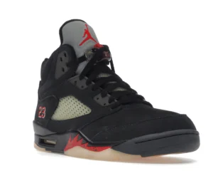 Jordan 5 Retro Gore-Tex Off Noir (Women's) - photo 2- Jersey4u